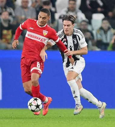 October 22, 2024, Turin, Italy: Juventus NicolÃ² Fagioli and Stuttgart s Enzo Millot in action during the Uefa Champions League soccer match Juventus FC vs Stuttgart FC at the Allianz Stadium in Turin, Italy, 22 october 2024 ANSA ALESSANDRO DI MARCO Champions League: Juventus vs Stuttgart  - ZUMAa110 20241022_zaf_a110_114 Copyright: xAlessandroxDixMarcox