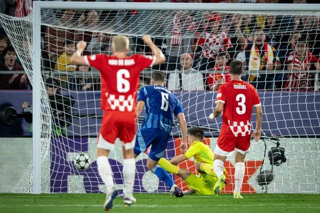Sport Bilder des Tages Miguel Gutierrez (Girona FC) scores during a UEFA Champions League match between Girona FC and Slovan Bratislava at Estadi Municipal de Montilivi in Girona, Girona, Spain, on October 22 2024. Photo by Felipe Mondino  Copyright: xFelipexMondino IPAxSportx xipa-ax xx IPA_50857260 IPA_Agency_IPA50857260