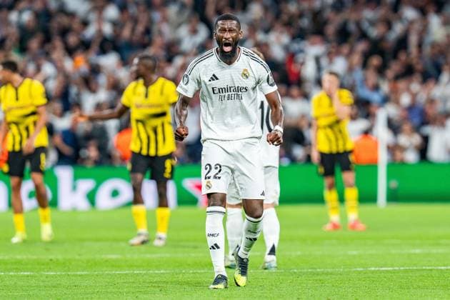 22 10 2024, Real Madrid vs Borussia Dortmund, UEFA Champions League, Matchday 3 Antonio Rüdiger Real Madrid, 22 celebrates after Vinicius Junior Real Madrid, 7 scores to make it 2 2 Copyright: xBahhoxKarax