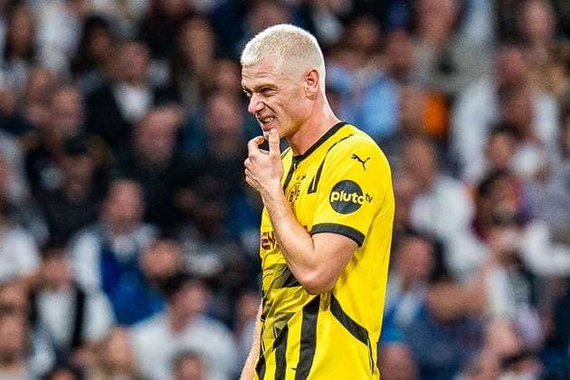 22 10 2024, Real Madrid vs Borussia Dortmund, UEFA Champions League, Matchday 3 Julian Ryerson Borussia Dortmund, 26 is substituted for Emre Can Borussia Dortmund, 23 and is unhappy, unhappy Copyright: xBahhoxKarax