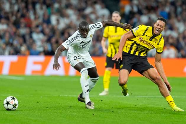 Real Madrid vs Borussia Dortmund Ferland Mendy of Real Madrid CF and Felix Nmecha of Borussia Dortmund during Real Madrid vs Borussia Dortmund at Santiago Bernabeu on October 22sd 2024 EDITORIAL USE ONLY Copyright: xx Senis-Cebolla ALFAQUIx 0774875792st