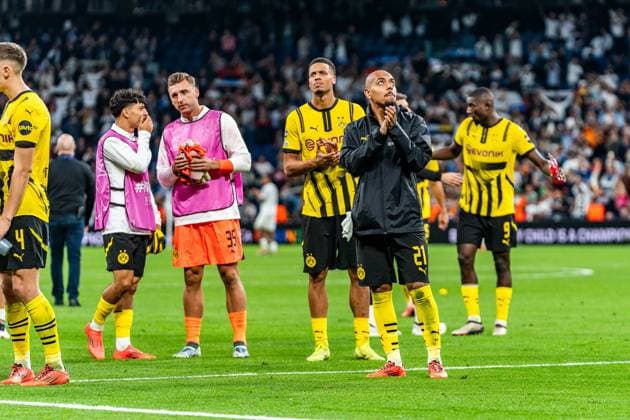 22 10 2024, Real Madrid v Borussia Dortmund, UEFA Champions League, Matchday 3 Disappointment after the final whistle for Dortmund in front of their own fans Donyell Malen Borussia Dortmund, 21 Felix Nmecha Borussia Dortmund, 8 Serhou Guirassy Borussia Dortmund, 9 Copyright: xBahhoxKarax