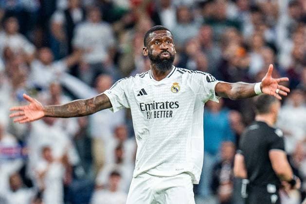 22 10 2024, Real Madrid vs Borussia Dortmund, UEFA Champions League, Matchday 3 Antonio Rüdiger Real Madrid, 22 celebrates after Vinicius Junior Real Madrid, 7 scores to make it 2 2 Copyright: xBahhoxKarax