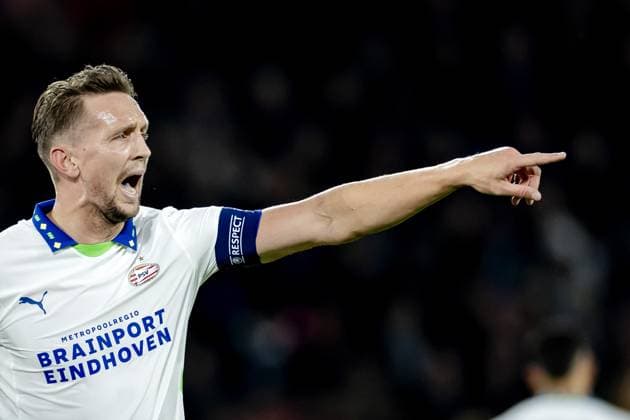 PARIS - Luuk de Jong of PSV Eindhoven during the UEFA Champions League match between Paris Saint Germain and PSV Eindhoven at Parc des Princes on Oct. 22, 2024 in Paris, France. ANP ROBIN VAN LONKHUIJSEN UEFA Champions League 2024 25 xVIxANPxSportx xxANPxIVx 511591386 originalFilename: 511591386.jpg