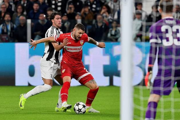 CALCIO - UEFA Champions League - Juventus FC vs VfB Stuttgart Dusan Vlahovic Juventus FC during UEFA Champions League 2024 25 League Phase - football match between Juventus FC and VfB Stoccarda at Allianz Stadium Turin Italy - 22 October 2024 - ph Giuliano Marchisciano during Juventus FC vs VfB Stuttgart, UEFA Champions League football match in Turin, Italy, October 22 2024 Turin Italy  Copyright: xIPAxSport ABACAx