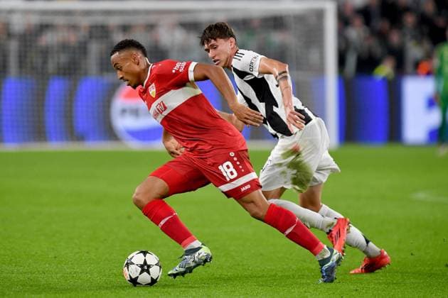 CALCIO - UEFA Champions League - Juventus FC vs VfB Stuttgart Jamie Leweling VfB Stuttgart and Nicolo Savona Juventus FC during UEFA Champions League 2024 25 League Phase - football match between Juventus FC and VfB Stoccarda at Allianz Stadium Turin Italy - 22 October 2024 - ph Giuliano Marchisciano during Juventus FC vs VfB Stuttgart, UEFA Champions League football match in Turin, Italy, October 22 2024 Turin Italy  Copyright: xIPAxSport ABACAx
