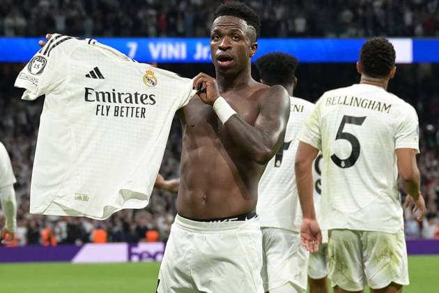 Madrid, Estadio Santiago Bernabeu, 22 10 24, GER, Men, UEFA Champions League, Season 2024 2025, Real Madrid Borussia Dortmund Picture VINICIUS JUNIOR Real Madrid cheers after his goal for 4 2 Only for editorial use UEFA regulations prohibit any use of photographs as image sequences and or quasi video Spain