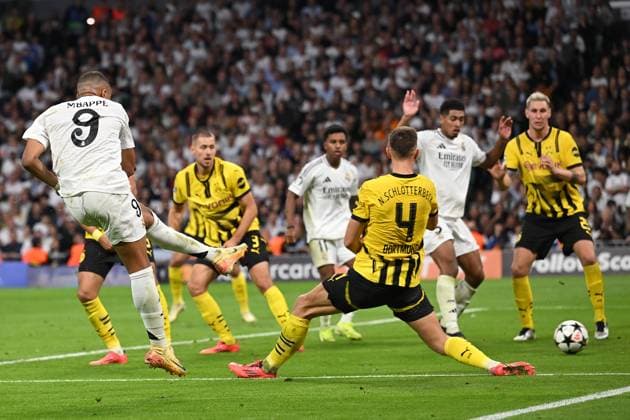 Madrid, Estadio Santiago Bernabeu, 22 10 24, GER, Men, UEFA Champions League, Season 2024 2025, Real Madrid Borussia Dortmund Bild Torchance Kylian MBAPPE Real Madrid Only for editorial use UEFA regulations prohibit any use of photographs as image sequences and or quasi video Spain