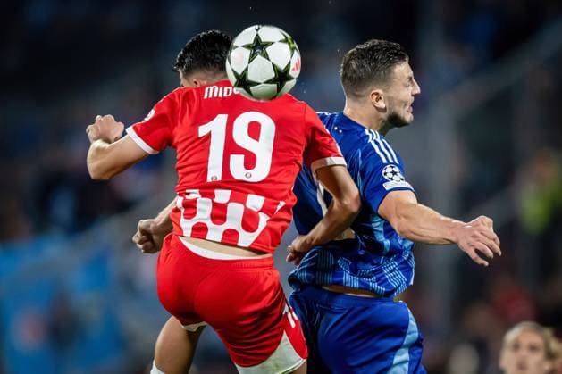 Girona FC Vs Slovan Bratislava in Barcelona, Spain - 22 Oct 2024 Kevin Wimmer (R)(Slovan Bratislava) and Bojan Miovski (L)(Girona FC) in action during a UEFA Champions League match between Girona FC and Slovan Bratislava at Estadi Municipal de Montilivi. Final Score: Girona FC 2;0 Slovan Bratislava Barcelona Spain Copyright: xFelipexMondinox xSOPAxImagesx SP0479-0730