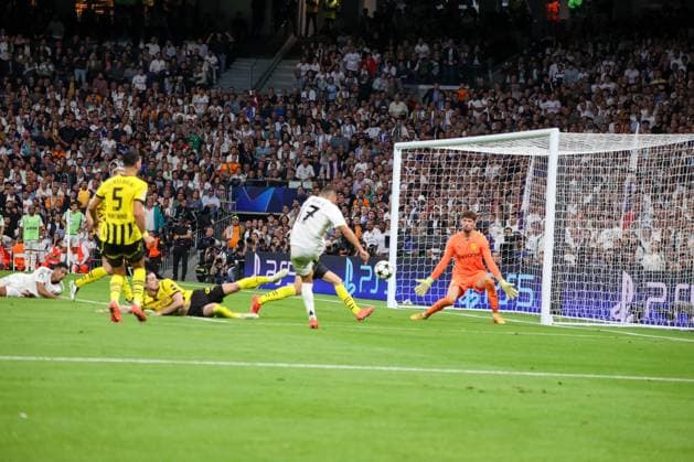 October 22, 2024, Madrid, Spain: Lucas Vazquez shoots at goal and scores a goal for Real Madrid during a Champions League match. Real Madrid defeated Borussia Dortmund 5-2 tonight at the Santiago Bernabeu Stadium in the UEFA Champions League. Madrid Spain - ZUMAs197 20241022_aaa_s197_645 Copyright: xDavidxCanalesx