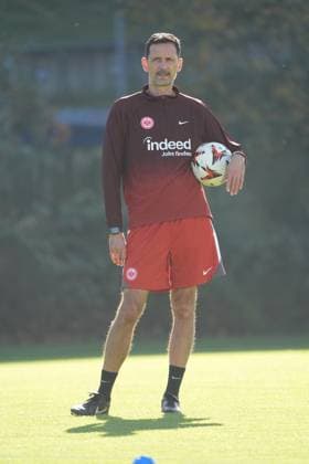 Coach Dino Toppmöller Eintracht Frankfurt Frankfurt 23 10 2024 Eintracht Frankfurt final training before the Europa League against Riga, Deutsche Bank Park, UEFA Europa League