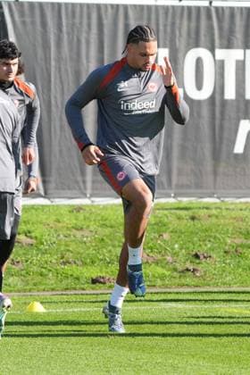 Nnamdi Collins Eintracht Frankfurt, 34 Frankfurt 23 10 2024 Eintracht Frankfurt final training before the Europa League against Riga, Deutsche Bank Park, UEFA Europa League