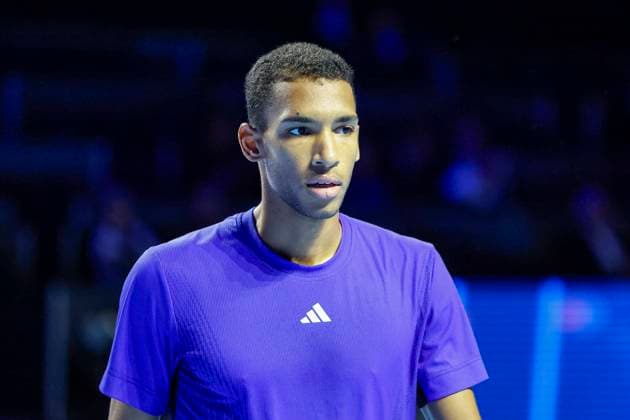 Felix Auger Aliassime CAN , Tennis, Swiss Indoors ATP World Tour 500 , 1 16 Finals Singles, 2024, Felix Auger Aliassime CAN vs Sebastian Baez ARG , 23 10 2024, St Jakobshalle, Basel, Switzerland Basel St Jakobshalle BS Switzerland Copyright: xGrantxHubbsx