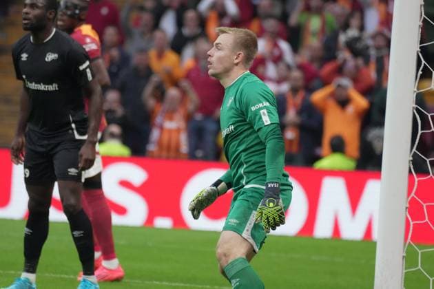 Goalkeeper Isak Pettersson of Elfsborg during the UEFA Europa League 2024 25 League Phase MD3 match between Galatasaray A.S. and IF Elfsborg at Rams Park on October 23, 2024 in Istanbul, Turkey. Istanbul Turkey Copyright: xSeskimphotox Gsaray_Elfsborg_231024 (58)