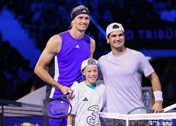 Alexander Zverev and Marcos Giron pose for a photo before the start of the match Tennis ERSTE BANK OPEN 2024 ATP 500 Stadthalle Vienna Austria 23 October 2024 Copyright: xJuergenxHasenkopfx