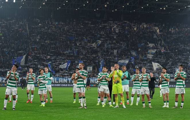 Celtic players applaud the fans at full-time Atalanta v Celtic, UEFA Champions League, Group Stage, Football, Gewiss Stadium, Bergamo, Italy, 23 Oct 2024 EDITORIAL USE ONLY No use with unauthorised audio, video, data, fixture lists, club league logos or live services. Online in-match use limited to 120 images, no video emulation. No use in betting, games or single club league player publications. Copyright: xMarcoxCanoniero Shutterstockx 14801628by