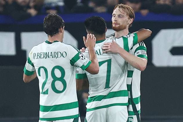 Paulo Bernardo (L), Luis Palma (centre) and Liam Scales of Celtic (R) at full-time Atalanta v Celtic, UEFA Champions League, Group Stage, Football, Gewiss Stadium, Bergamo, Italy, 23 Oct 2024 EDITORIAL USE ONLY No use with unauthorised audio, video, data, fixture lists, club league logos or live services. Online in-match use limited to 120 images, no video emulation. No use in betting, games or single club league player publications. Copyright: xMarcoxCanoniero Shutterstockx 14801628cb