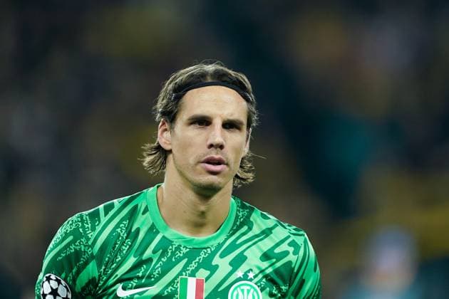 Bern, Switzerland, October 23rd 2024: Portrait (headshot close up) of goalkeeper Yann Sommer (1 Inter) during the UEFA Champions League football match between BSC Young Boys and FC Internazionale at Wankdorf Stadion in Bern, Switzerland. (Daniela Porcelli SPP) Copyright: xDanielaxPorcellix xSPPx spp-en-DaPoSp-20241023-_DP17554