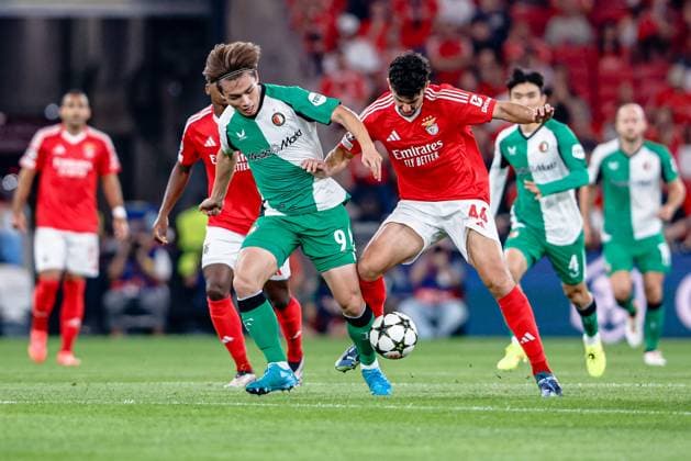 LISBON, Estadio da Luz, 23-10-2024 , season 2024 2025 , UEFA Champions League. during the match Benfica - Feyenoord, Feyenoord player Ayase Ueda, Benfica player Tomas Araujo Benfica - Feyenoord  x26546187x Copyright:
