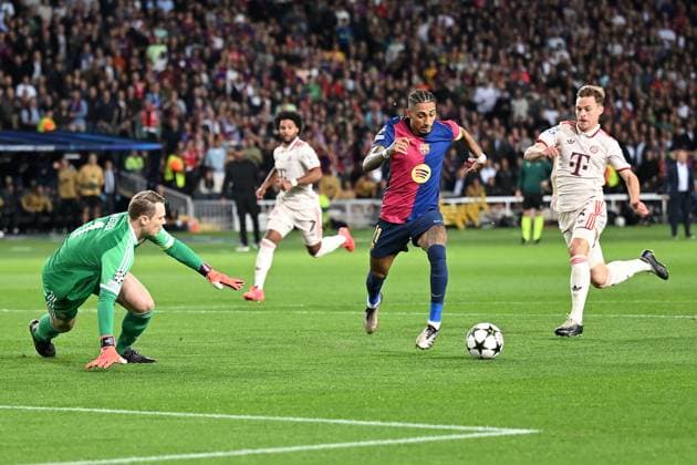 Barcelona, Estadi Olimpic Lluis Companys, 23 10 24, GER, Herren, UEFA Champions League, Saison 2024 2025, FC Barcelona FC Bayern Muenchen Bild RAPINHA Barcelona macht das Tor zum 1 0 Only for editorial use UEFA regulations prohibit any use of photographs as image sequences and or quasi video Catalonia Spain