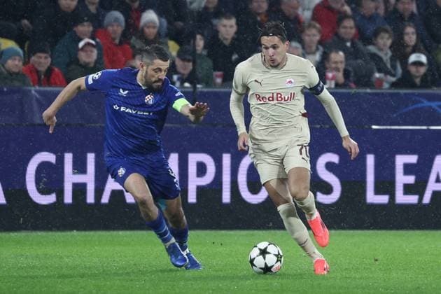 SOCCER - UEFA CL, RBS vs Zagreb SALZBURG,AUSTRIA,23.OCT.24 - SOCCER - UEFA Champions League, Red Bull Salzburg vs GNK Dinamo Zagreb. Image shows Arijan Ademi (Zagreb) and Amar Dedic (RBS).  GEPAxpictures xDavidxGeieregger