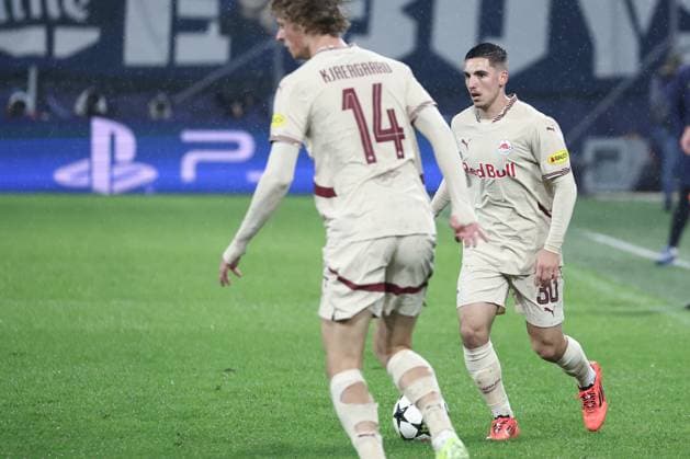 SOCCER - UEFA CL, RBS vs Zagreb SALZBURG,AUSTRIA,23.OCT.24 - SOCCER - UEFA Champions League, Red Bull Salzburg vs GNK Dinamo Zagreb. Image shows Oscar Gloukh (RBS).  GEPAxpictures xDavidxGeieregger