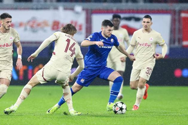 SOCCER - UEFA CL, RBS vs Zagreb SALZBURG,AUSTRIA,23.OCT.24 - SOCCER - UEFA Champions League, Red Bull Salzburg vs GNK Dinamo Zagreb. Image shows Martin Baturina (Zagreb) and Maurits Kjaergaard (RBS).  GEPAxpictures xMathiasxMandl
