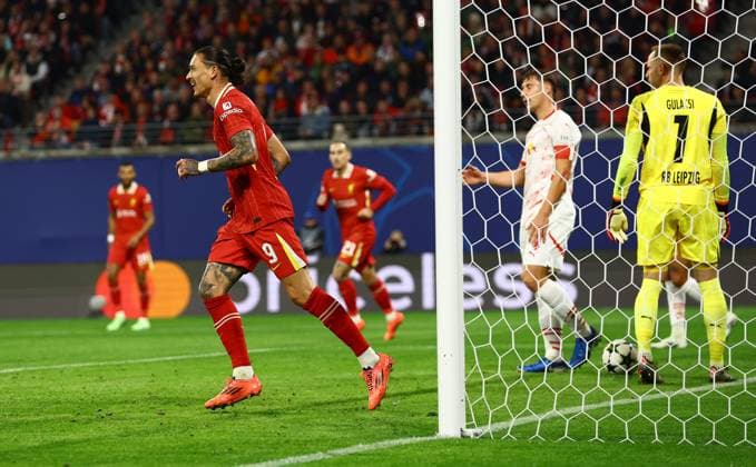 Darwin Nunez of Liverpool celebrates scoring a goal to make the score 0-1 RB Leipzig v Liverpool, UEFA Champions League, Group Stage, Football, Red Bull Arena, Leipzig, Germany, 23 Oct 2024 EDITORIAL USE ONLY No use with unauthorised audio, video, data, fixture lists, club league logos or live services. Online in-match use limited to 120 images, no video emulation. No use in betting, games or single club league player publications.  Copyright: xKieranxMcManus Shutterstockx 14801646v