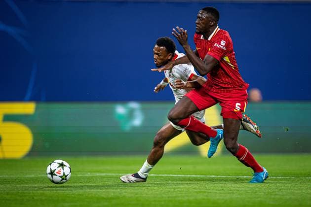 23.10.2024, LIPSK, PILKA NOZNA (FOOTBALL), LIGA MISTRZOW UEFA ( UEFA CHAMPIONS LEAGUE ), SEZON 2024 2025 MECZ RB LIPSK - LIVERPOOL ( RB LEIPZIG - FC LIVERPOOL ) NZ IBRAHIMA KONATE LOIS OPENDA FOTO LUKASZ SKWIOT CYFRASPORT NEWSPIX.PL --- Newspix.pl  20241023CSLS023