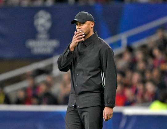 23 10 2024, Football UEFA Champions League 2024 2025, Matchday 3, FC Barcelona FC Bayern Munich, at Estadi Olimpic Lluis Companys Barcelona Coach Vincent Kompany FC Bayern Munich pensive DFL and DFB regulations prohibit any use of photographs as image sequences and or quasi video