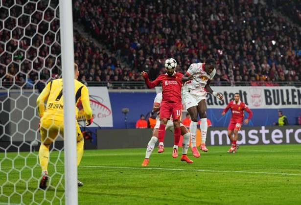 October 23 2024: Mohamed Salah of Liverpool heads during a Champions League Group Phase day 3 game, RB Leipzig vs Liverpool, at Red Bull Arena, Leipzig, Germany. CSM Leipzig Germany - ZUMAc04_ 20241023_zma_c04_004 Copyright: xUlrikxPedersenx