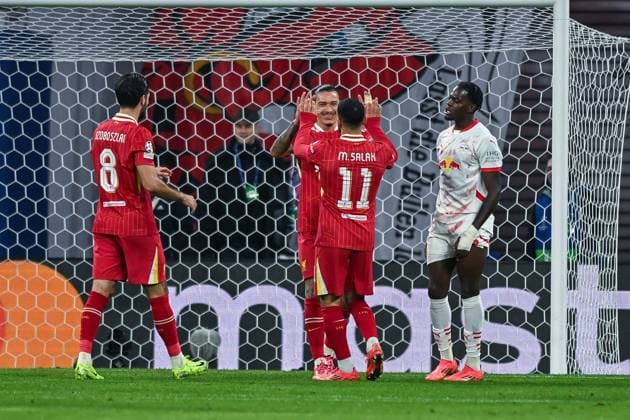 23 10 2024, Football, Champions League, Matchday 3, Season 2024 2025, RB Leipzig Liverpool FC, Darwin Nunez Liverpool FC celebrates the 1-0 goal with Mohamed Salah Liverpool FC , xRHR PHOTO TKx Copyright: RHR-FOTOx RHR-FOTO TK