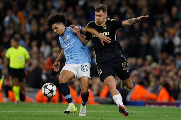 Manchester City v AC Sparta Praha - UEFA Champions League 2024 25 League Phase MD3 Rico Lewis of Manchester City and Matej Rynes of AC Sparta Praha challenge during the UEFA Champions League 2024 25 League Phase MD3 match between Manchester City and AC Sparta Praha at City of Manchester Stadium on October 23, 2024 in Manchester, England. Manchester City of Manchester Stadium England United Kingdom Copyright: xRichardxSellers Sportsphoto APLx 14050383