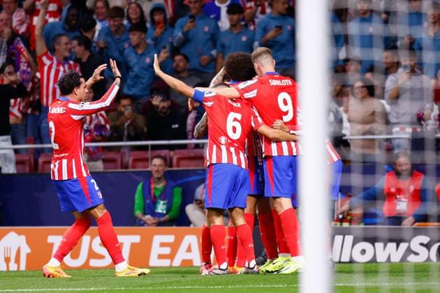 October 23, 2024, Madrid, Madrid, SPAIN: Julian Alvarez of Atletico de Madrid celebrates a goal with teammates during the UEFA Champions League 2024 25 League Phase MD3 match between Atletico de Madrid and LOSC Lille at Riyadh Air Metropolitano stadium on October 23, 2024 in Madrid, Spain. Madrid SPAIN - ZUMAa181 20241023_zaa_a181_040 Copyright: xDennisxAgyemanx