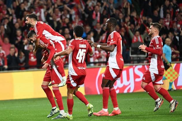 Stade Brestois Leverkusen PHOTOPQR LE TELEGRAMME NICOLAS CREACH ; ; 23 10 2024 ; Football Stade du Roudourou à Guingamp Ligue des champions 23 octobre 2024 Stade Brestois Leverkusen La joie de Pierre Lees-Melou suite au but Brestois Photos Nicolas Créach France  Copyright: xPHOTOPQR LExTELEGRAMME MAXPPPxNICOLASxCREACHx 20241023TGB2795 20241023TGB2795