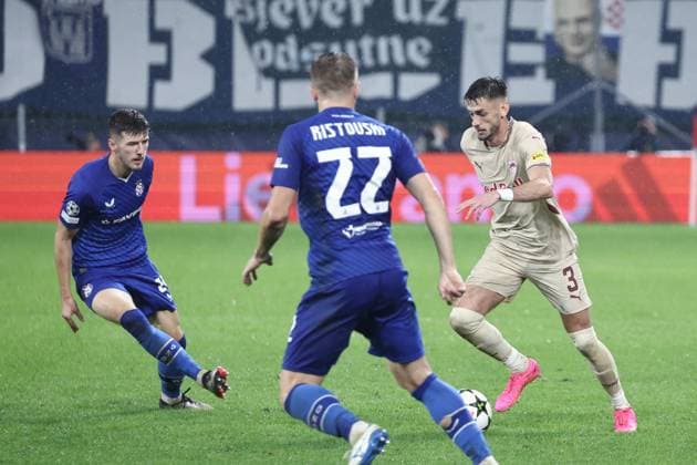 SOCCER - UEFA CL, RBS vs Zagreb SALZBURG,AUSTRIA,23.OCT.24 - SOCCER - UEFA Champions League, Red Bull Salzburg vs GNK Dinamo Zagreb. Image shows Petar Sucic (Zagreb) and Aleksa Terzic (RBS).  GEPAxpictures xDavidxGeieregger