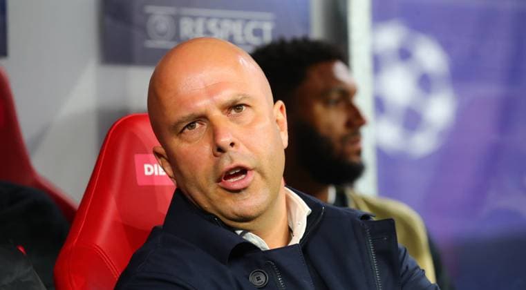 RB Leipzig Liverpool Champions League Leipzig, 23 10 2024, Red Bull Arena, Football, UEFA Champions League, Matchday 3 , RB LEIPZIG vs FC LIVERPOOL , In the picture Coach Manager Arne Slot Liverpool FC , Picture Point