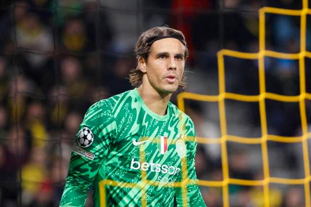 Yann Sommer Inter Milan, 01 , Football, UEFA Champions League, Matchday 3, 2024 2025, Young Boys Bern vs Inter Milan, 23 10 2024, Stadion Wankdorf, Bern, Switzerland Bern Stadion Wankdorf Canton Bern Switzerland Copyright: xGrantxHubbsx
