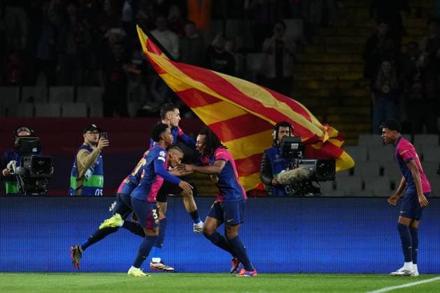 Raphael Dias Belloli Raphinha of FC Barcelona, Barca celebrates after scoring goal FC Barcelona v Bayern Munich, UEFA Champios League match, date 3. Football, Lluis Companys Stadium, Barcelona, Spain - 23 Oct 2024 Editorial use only  Copyright: xPressinphoto Shutterstockx 14811401x