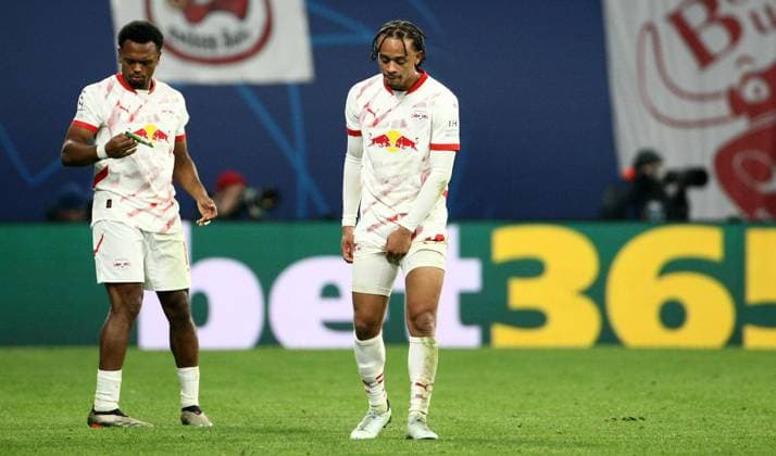 Openda - Simons , RB Leipzig-Liverpool, Uefa Champions League , Fußball , in der Red Bull Arena , Leipzig, Sachsen , Deutschland . Oktober 23, 2024 . Photo by: Davide Elias Ipa Photo Pressefoto DENL Copyright: xDavidexEliasx