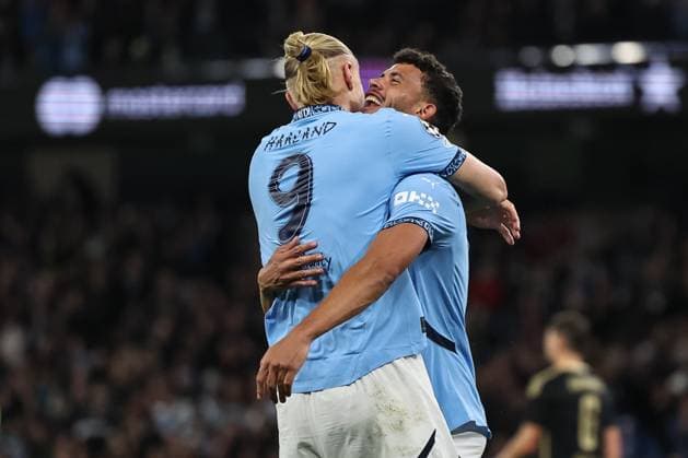 UEFA Champions League, League Stage Manchester City v Sparta Prague Erling Haaland of Manchester City celebrates his goal to make it 4-0 during the UEFA Champions League, League Stage Manchester City v Sparta Prague at Etihad Stadium, Manchester, United Kingdom, 23rd October 2024 (Photo by Mark Cosgrove News Images) Manchester Etihad Stadium Manchester United, ManU Kingdom Copyright: xMarkxCosgrove NewsxImagesx
