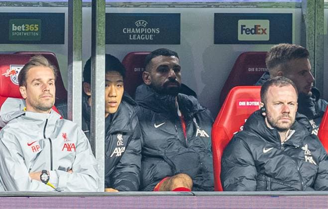 Football - UEFA Champions League - League Phase - RB Leipzig v Liverpool FC LEIPZIG, GERMANY - Wednesday, October 23, 2024: Liverpool s Mohamed Salah on the bench after being substituted during the UEFA Champions League Match Day 3 game between RB Leipzig and Liverpool FC at the Red Bull Arena. (Photo by David Rawcliffe Propaganda) LEIPZIG Red Bull Arena SAXONY GERMANY  Copyright: xDavidxRawcliffex P2024-10-23-Leipzig_Liverpool-47