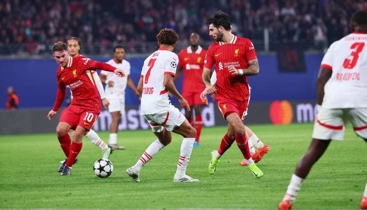 RB Leipzig Liverpool Champions League Leipzig, 23 10 2024, Red Bull Arena, Football, UEFA Champions League, Matchday 3 , RB LEIPZIG vs FC LIVERPOOL , Pictured from l Alexis Mac Allister 10, Liverpool , Antonio Nusa 7, RB Leipzig and Dominik Szoboszlai 8, Liverpool , Picture Point