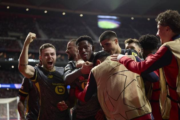 Jonathan David of Lille OSC celebrates with his team mates after scoring his team s second goal during the UEFA Champions League match between Atletico de Madrid v LSCO Lille at Riyadh Air Metropolitano Stadium on October 23, 2024 in Madrid (Photo by: LGM) FOOTBALL : Atletico de Madrid vs LSCO Lille - UEFA Ligue des Champions - 23 10 2024 LGM Panoramic 