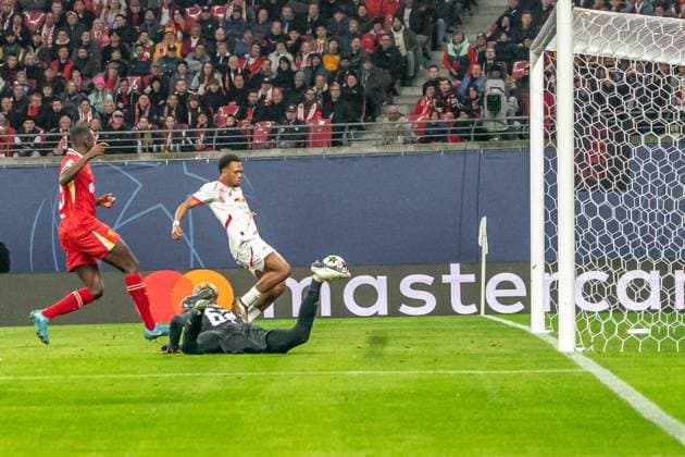 Leipzig, Germany 23 October 2024 Champions League 2024 2025 RB Leipzig vs Liverpool FC In the picture Lois Openda Leipzig with a great chance, offside goal Copyright: xFotostandx xNachtigallx