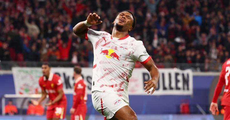 RB Leipzig Liverpool Champions League Leipzig, 23 10 2024, Red Bull Arena, Football, UEFA Champions League, Matchday 3 , RB Leipzig vs Liverpool FC , In the picture Lois Openda 11, RB Leipzig disappointed , For editorial use only , UEFA regulations prohibit any use of photographs as image sequences and or quasi video ,