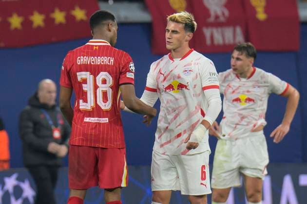 GER, Saxony, Leipzig, Champions League RB Leipzig vs Liverpool FC, CHL, UCL, Matchday, Season 2024 2025, RB Arena, f l in picture Ryan Gravenberch Liverpool FC 09 , Eljif Elmas RB Leipzig 06 , shake hands after the end of the match, Final score 0 1, 23 10 2024, Copyright: HMBxMedia UwexKoch