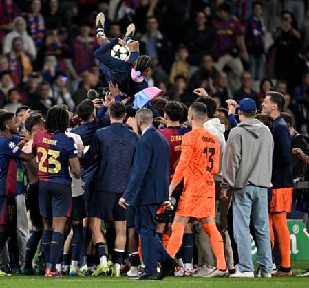 23 10 2024, Football UEFA Champions League 2024 2025, Matchday 3, FC Barcelona FC Bayern Munich, at Estadi Olimpic Lluis Companys Barcelona The triple goal scorer Raphinha FC Barcelona is thrown into the air with the ball DFL and DFB regulations prohibit any use of photographs as image sequences and or quasi video