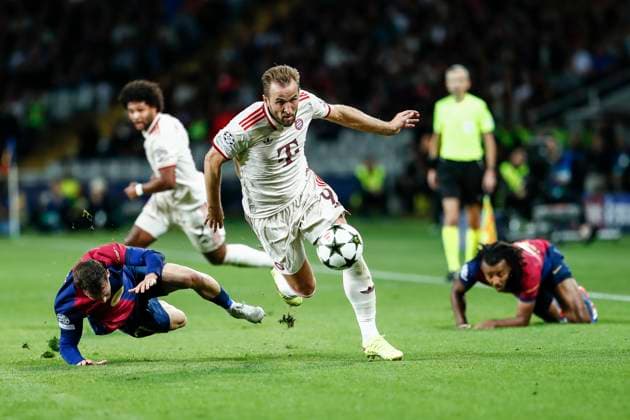 October 23, 2024, Barcelona, Barcelona, SPAIN: Marc Casado of FC Barcelona, Barca Harry Kane of Bayern Munchen and Jules Kounde of FC Barcelona in action during the UEFA Champions League 2024 25 League Phase MD3 match between FC Barcelona and FC Bayern Munchen at Estadi Olimpic Lluis Companys on October 23, 2024 in Barcelona, Spain. Barcelona SPAIN - ZUMAa181 20241023_zaa_a181_159 Copyright: xIrinaxR.xHipolitox