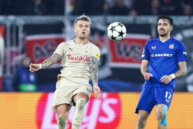SOCCER - UEFA CL, RBS vs Zagreb SALZBURG,AUSTRIA,23.OCT.24 - SOCCER - UEFA Champions League, Red Bull Salzburg vs GNK Dinamo Zagreb. Image shows Kamil Piatkowski (RBS) and Sandro Kulenovic (Zagreb).  GEPAxpictures xMathiasxMandl
